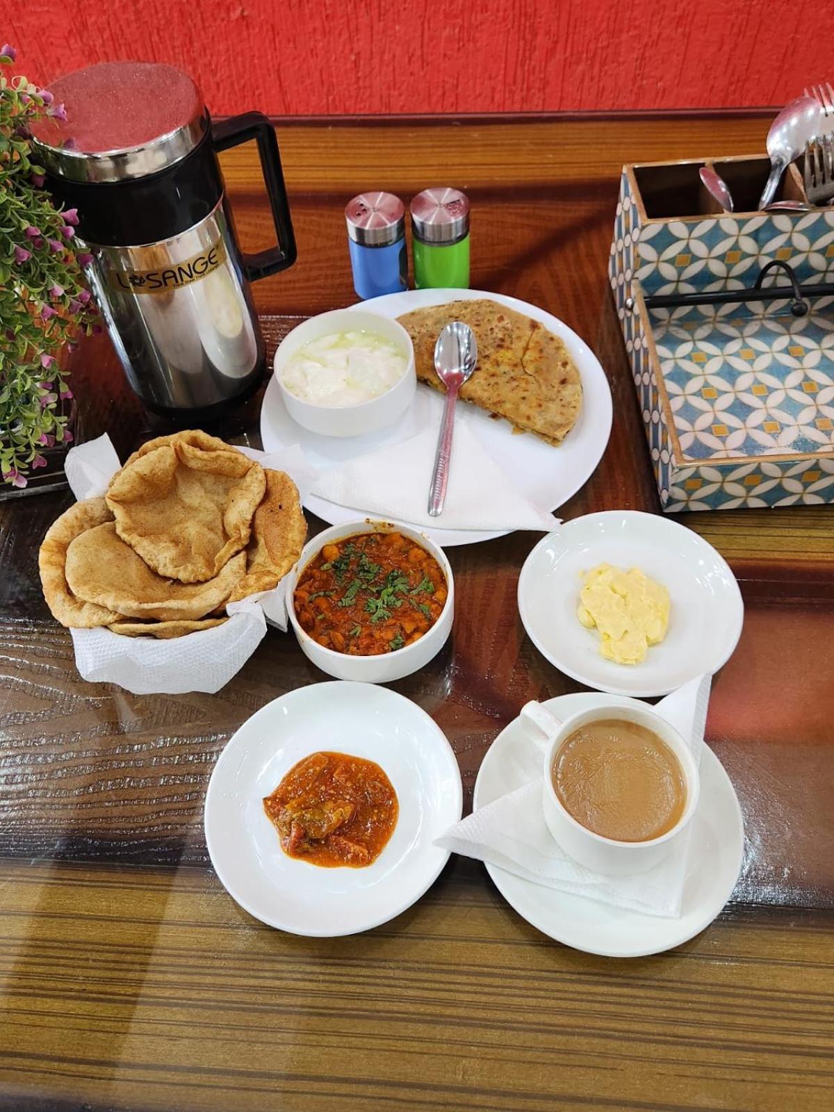 Hotel Naveen New Delhi Eksteriør bilde